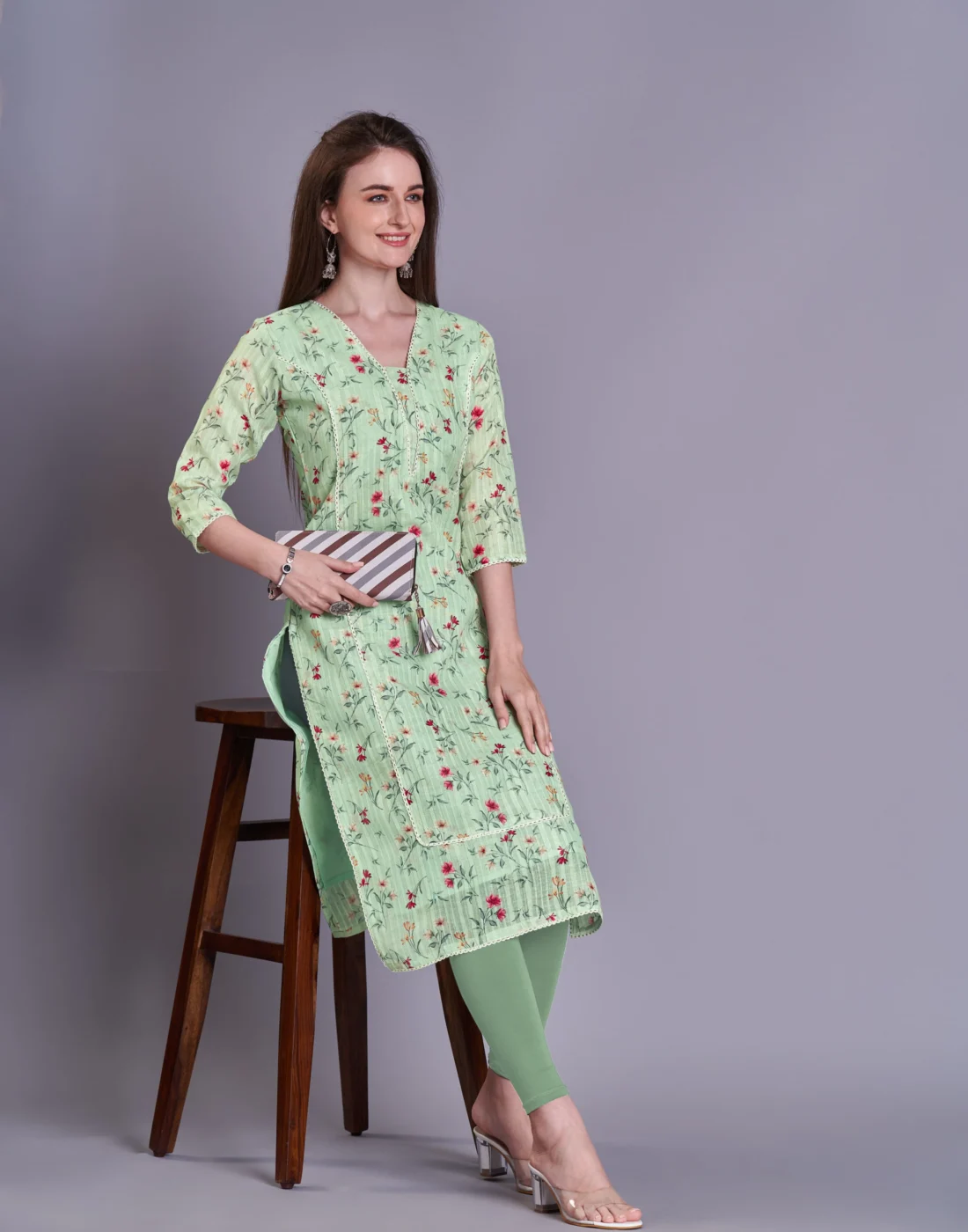 Elaaraa EcoLinen Kurti - Stylish Front Side VIew - Green